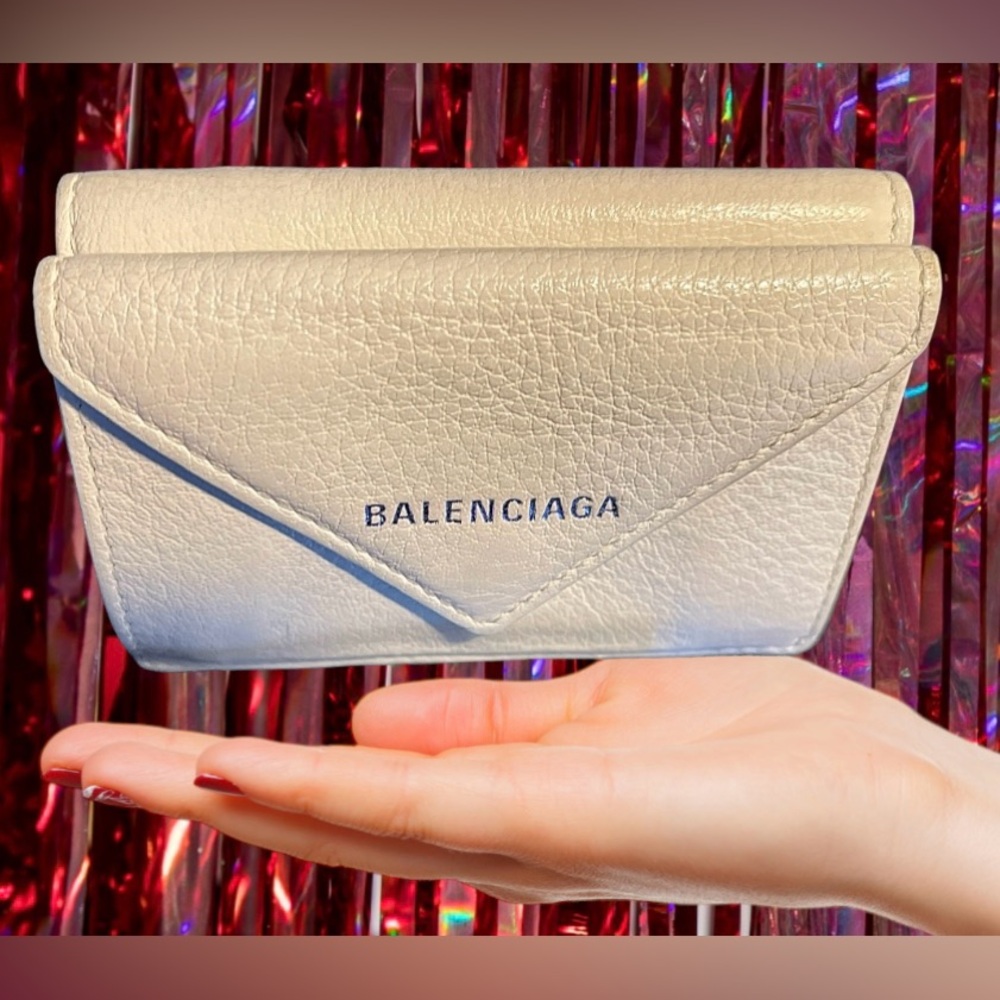 Balenciaga Calfskin Leather trifold wallet EUC white - Picture 13 of 16